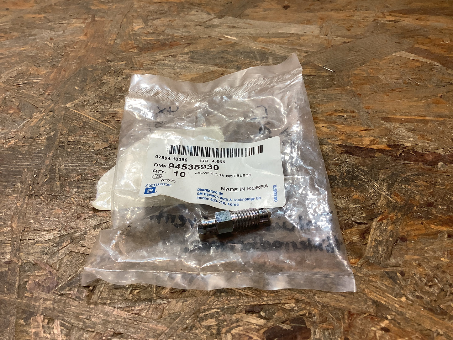 Chevrolet Nexia 1,5L Entlüftungsventil, Hinterradbremse Original GM NEU