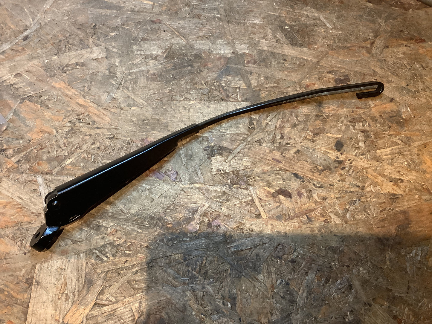 Opel Omega A Caravan Wischerarm Original GM NEU