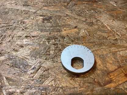 Mitsubishi Pajero Exzenterscheibe, Sturzkorrekturschraube Original Mitsubishi NEU