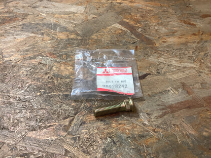 Mitsubishi Sigma Europe, F16A Radbolzen Original Mitsubishi NEU