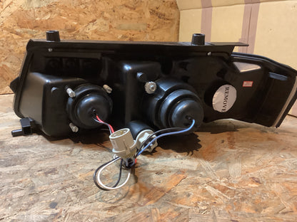 Tuning-Tec LED Tagfahrlicht Scheinwerfer für VW Passat 3B (B5) 96-00 schwarz