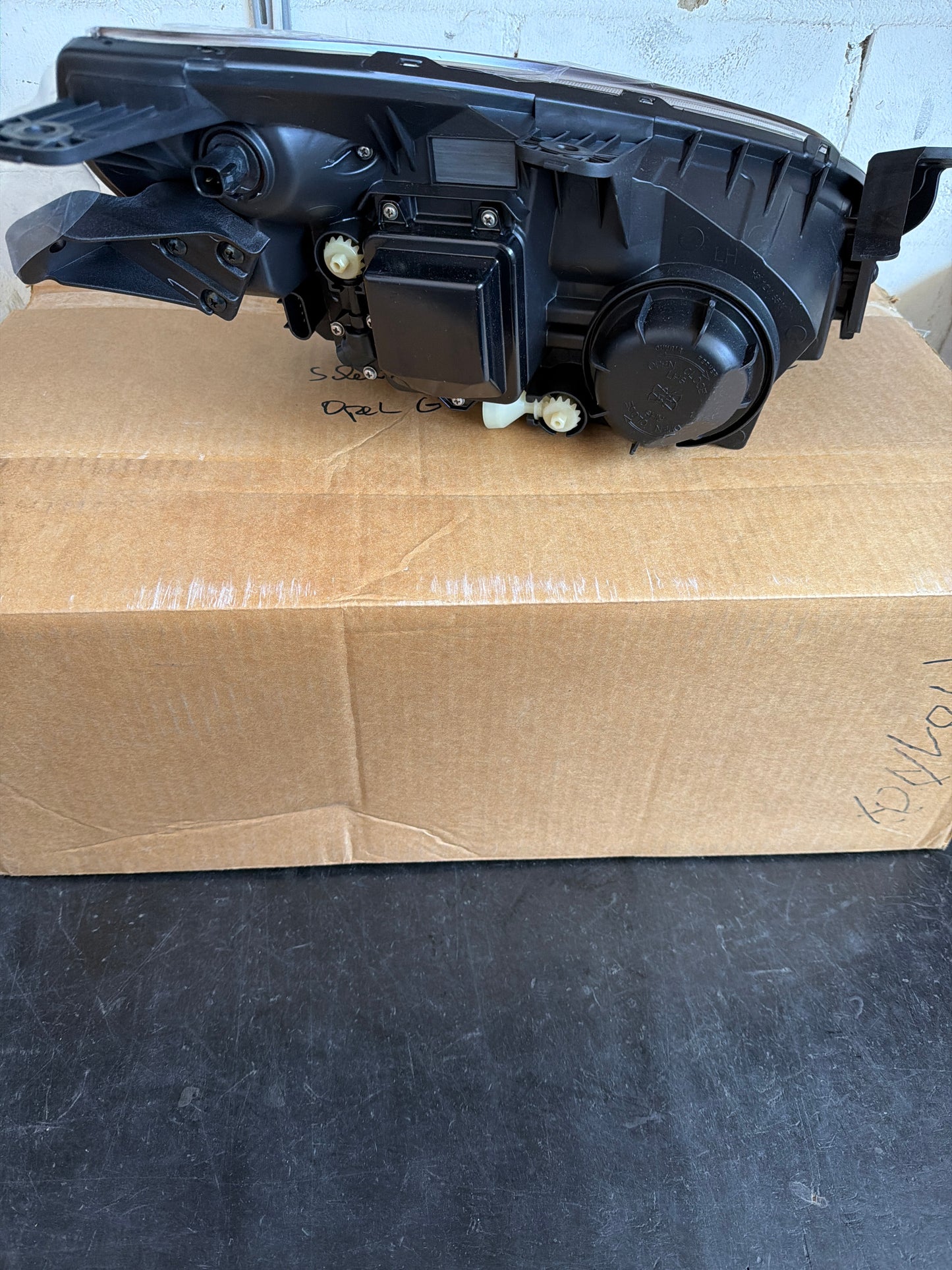 Original GM Opel GT Scheinwerfer Links NEU