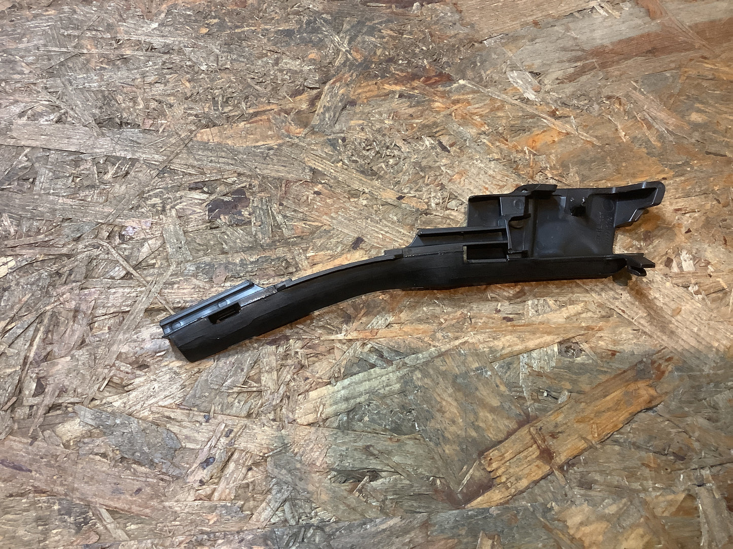 Mitsubishi Colt Z32A Bj. 06-07 Abdeckung Windschutzscheibe links Original Mitsubishi NEU