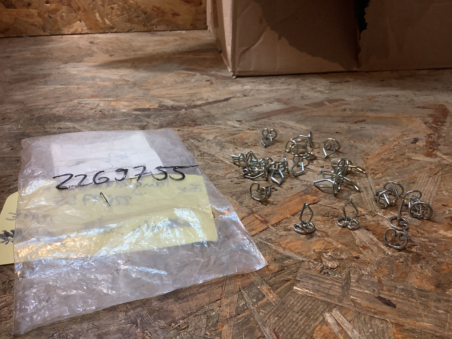 Modell unbekannt Ringklammer als Satz Original Opel NEU