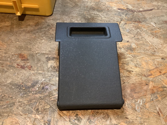 Audi 80 B2 Typ 81 Aschenbecher Original VW NEU