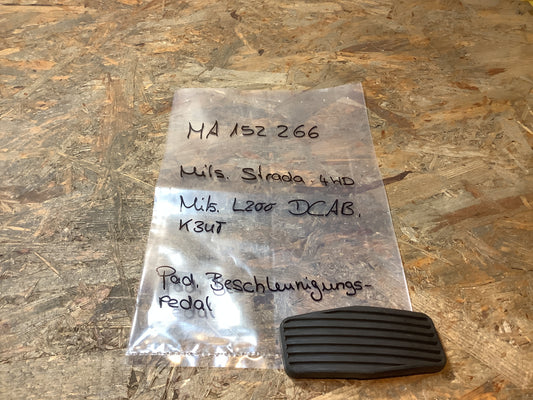 Mitsubishi Strada, 4WD  - Mitsubishi L200 DCAB, K34T Pad, Beschleunigungspedal Original Mitsubishi NEU