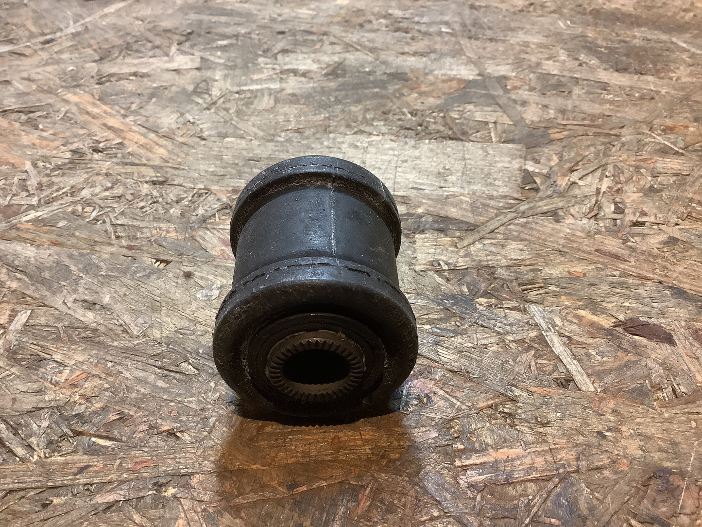 Kadett E Querlenkerlager Original Opel NEU