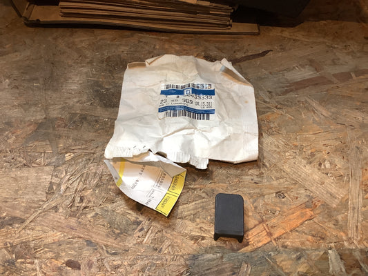 Opel Vectra B Clip, Laderaumabdeckung Original GM NEU