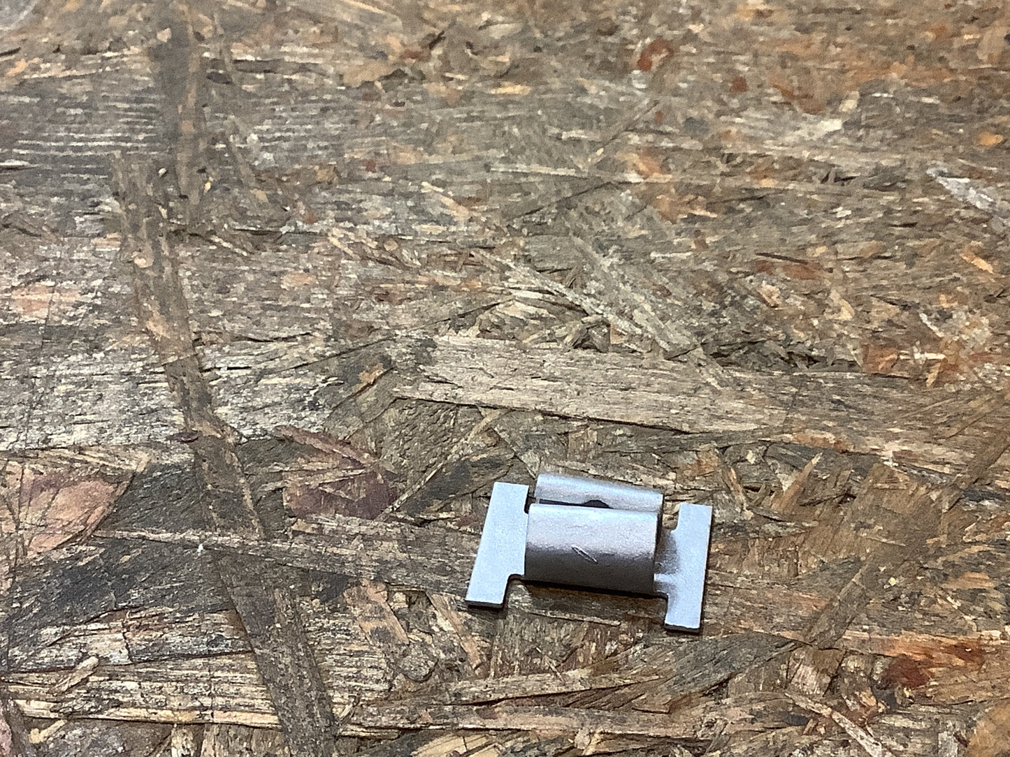 Opel Astra H Mutter, Spreizmutter, Unterbodenschutz Halteklammer (ustk. In Päckchen) Original GM NEU