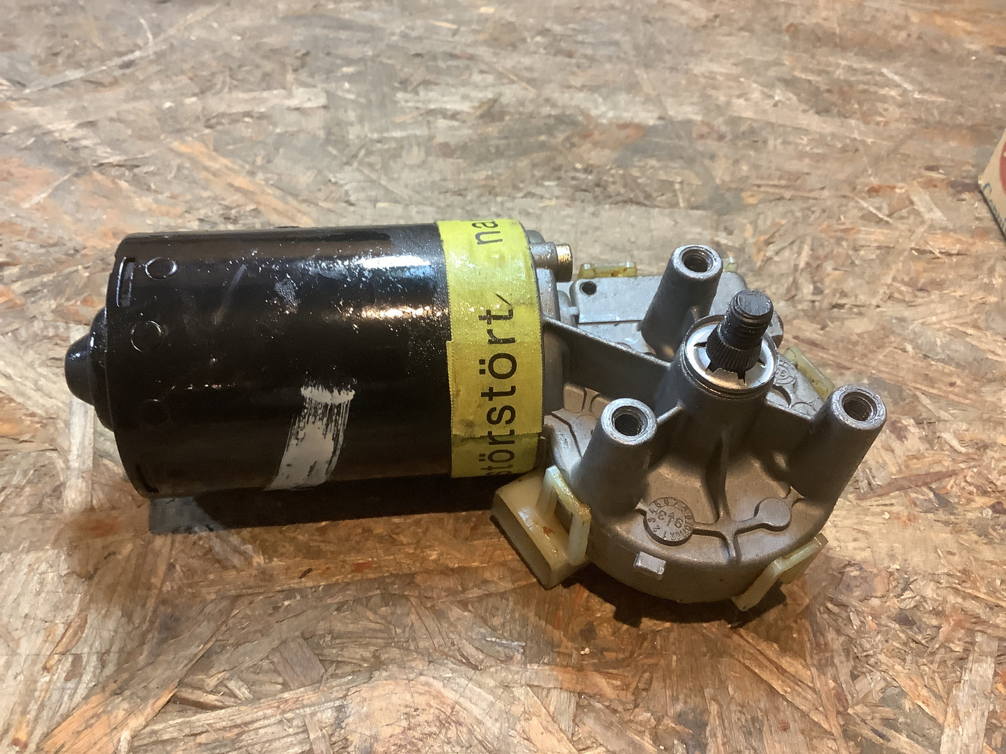 VW Bora, VW Corrado, VW Golf I,II,III,IV, VW Jetta Wischermotor Original Genuine Parts NEU