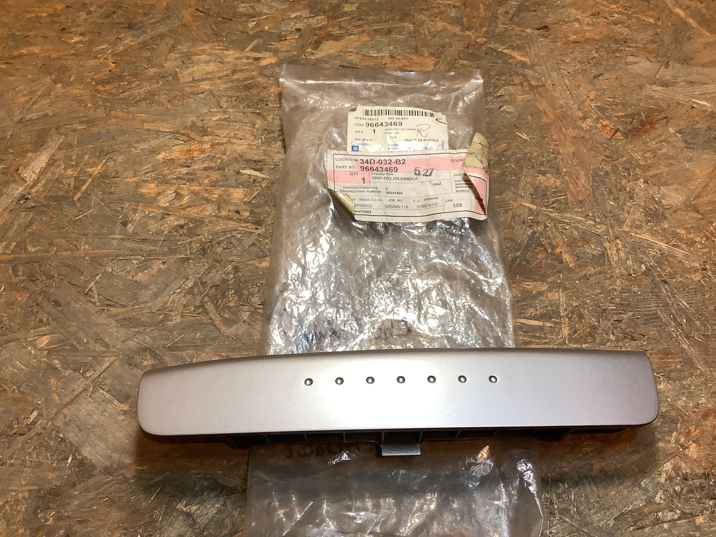 Chevrolet Aveo Griff, vordere Seitentüre, innen, Grau Metallic Original GM NEU