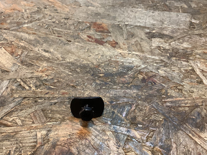 Opel Frontera Spreizmutter NEU