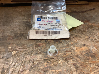 Opel Movano A Einsatzmutter Hintertür/Innengriff Original GM NEU