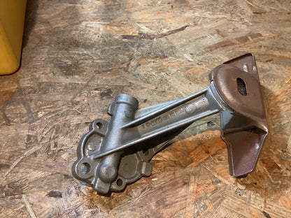 VW Jetta Bj. 81-84, VW Caddy MK1 Ölpumpe Original VW NEU