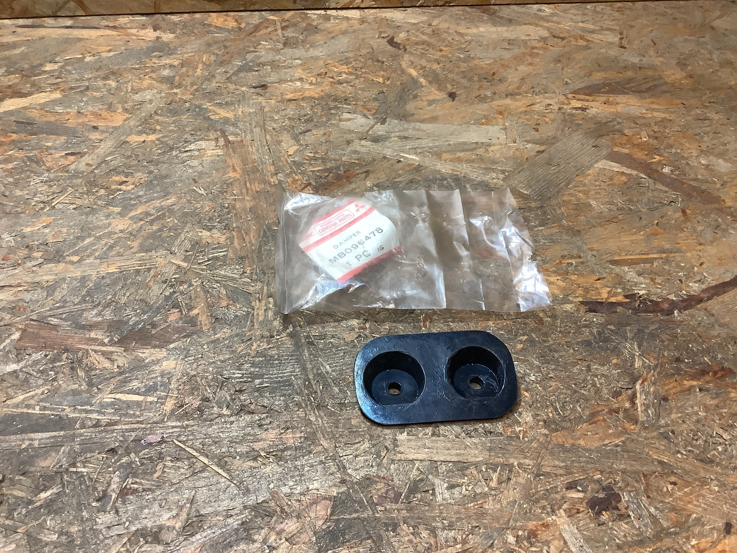 Mitsubishi Gummikeil an Spiegel Original Mitsubishi NEU