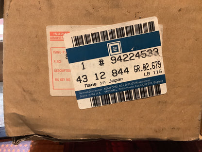 Opel Monterey, Isuzu Trooper Rücklicht rechts Original GM NEU