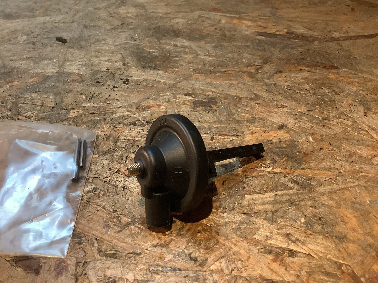 Opel Corsa A, Kadett E Unterdruckdose Vergaser Original GM NEU