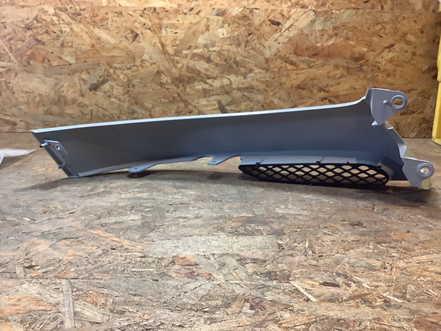 Chevrolet Formteil an Kühlgrill Original GM NEU