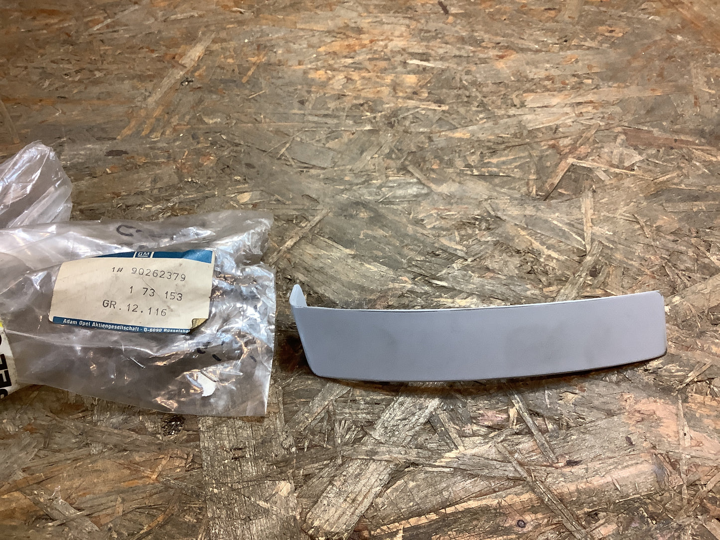 Omega A Zierleiste C-Säule Original GM NEU