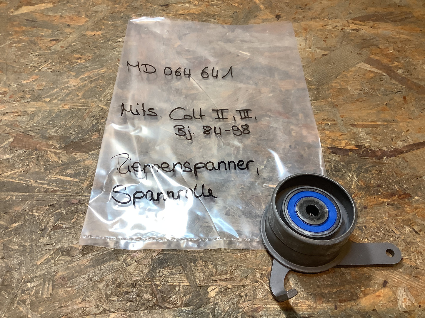 Mitsubishi Colt II, III, Bj. 84-98 Riemenspanner, Spannrolle Original Mitsubishi NEU