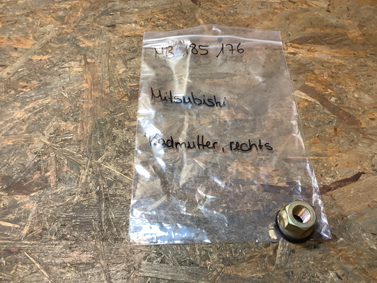 Mitsubishi Radmutter, rechts Original NEU