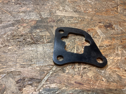 Mitsubishi L300 Isolierflansch an Kraftstoffpumpe Original Mitsubishi NEU