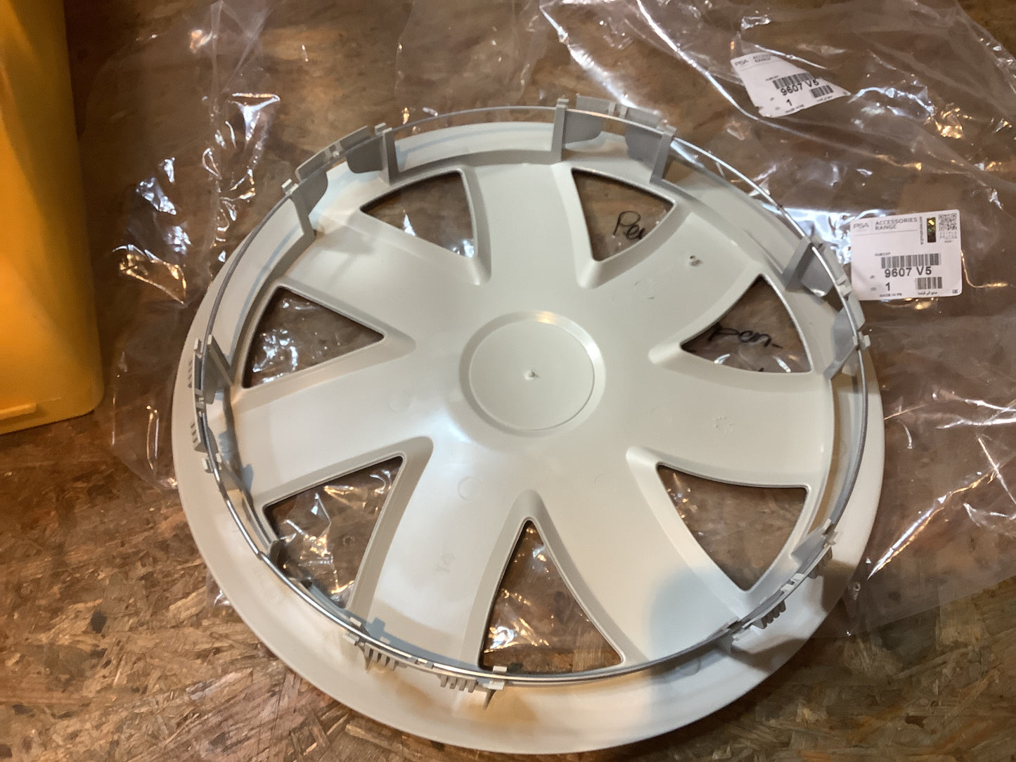 Peugeot 100 Radkappen-Satz (4Stk) 14 Zoll Naos Original PSA Groupe NEU