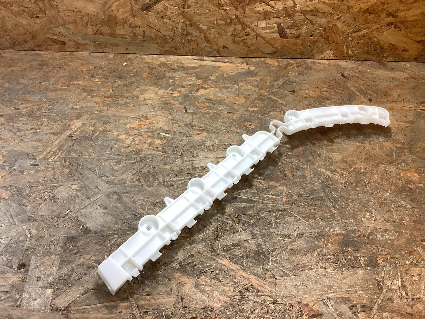 Mitsubishi Outlander Halter, Stoßstange, rechts hinten Original NEU