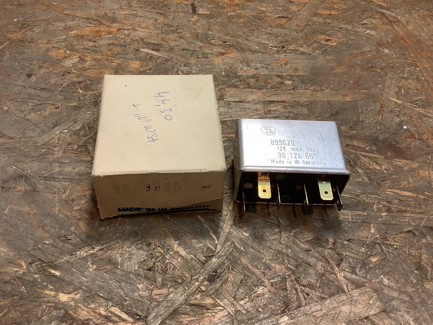 Opel Ascona C Relais elektr. Antenne Original Opel NEU