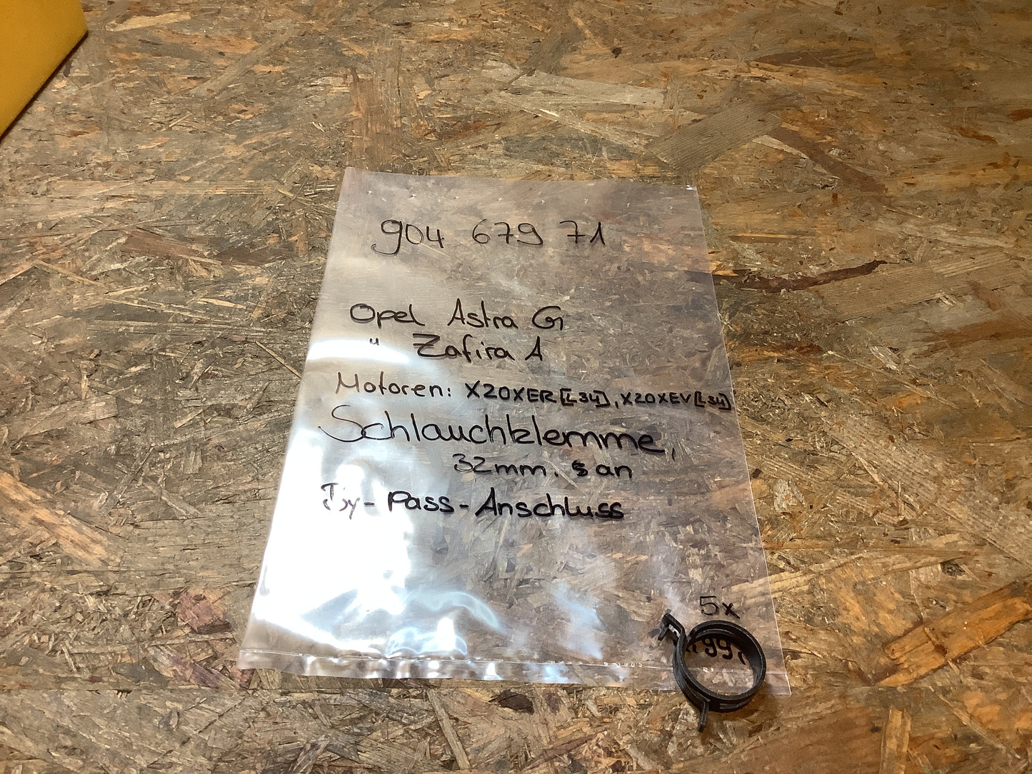 Opel Astra G; Opel Zafira A; Motoren: X20XER[L34], X20XEV[L34] Schlauchklemme 32mm, an By-Pass-Anschluss Original GM NEU