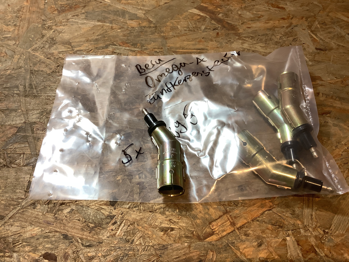 Omega A Zündkerzenstecker Original Beru NEU