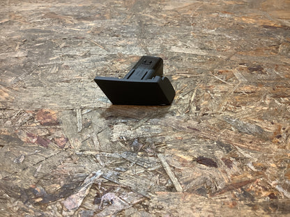 Chevrolet Spark Kunststoffstecker Original GM NEU