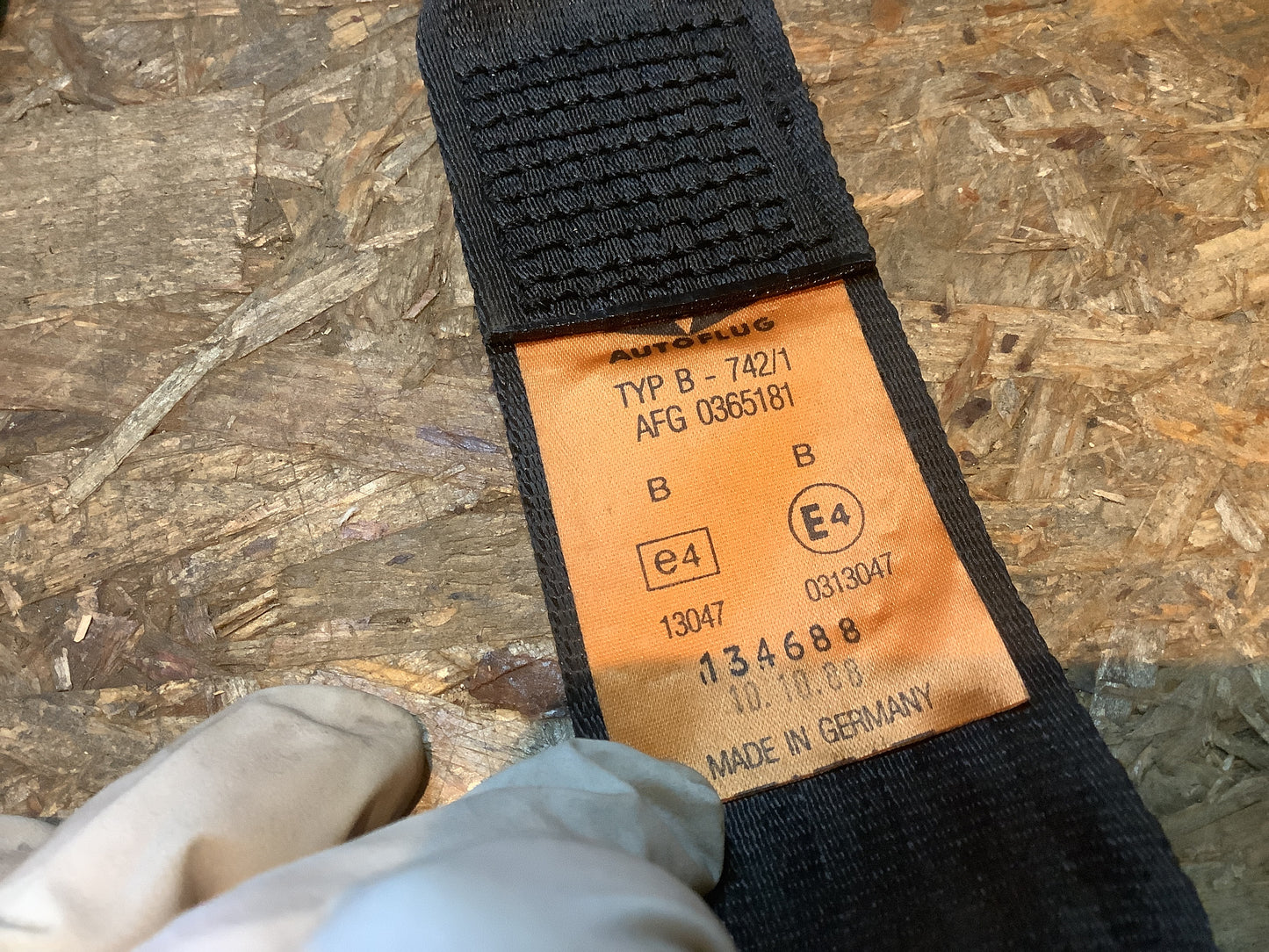 Typ B 742/1 Gurtpeitsche Original Autoflug NEU