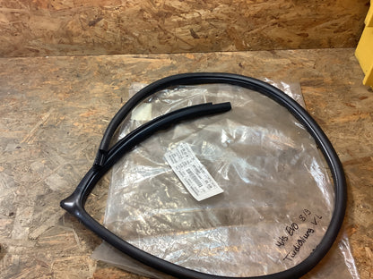 Mitsubishi Evo 819 Türdichtung Vorne Links Original Mitsubishi NEU