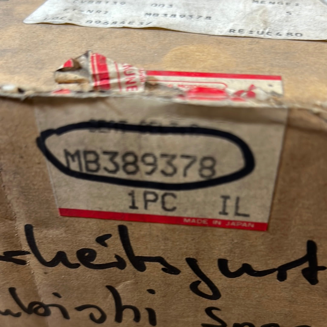 Original Mitsubishi Sicherheitsgurt links Space Wagon 2 88-91 NEU MB389378