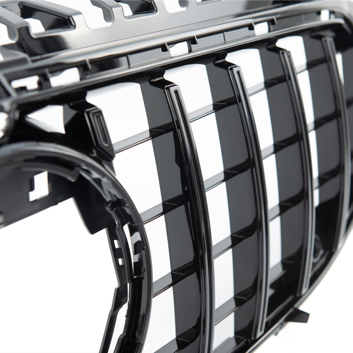 Kühlergrill Hochglanz Schwarz passend für Mercedes CLA C118 X118 2019-2023
