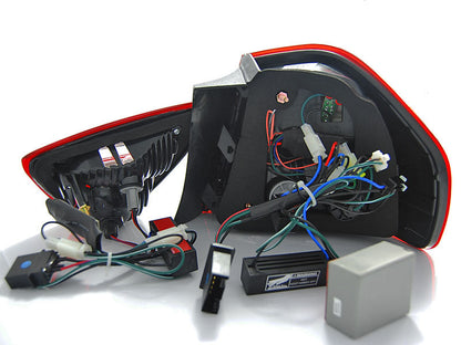 Tuning-Tec LED Lightbar Rückleuchten für BMW 3er E90 05-08 rot/klar mit LED Blinker