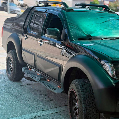 Oneway Karosserieverkleidung passend für Nissan Navara D40 2005-2010 - Mattschwarz