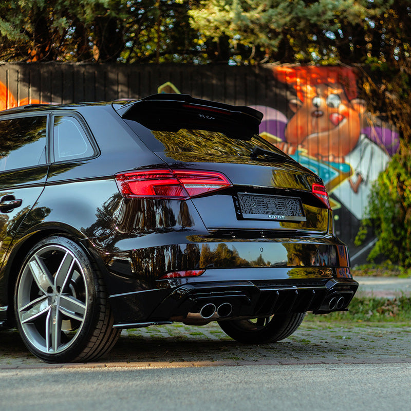 Oneway Kompletter Umbausatz passend für Audi S3 Sportback 8V Facelift 2016-2020 - Schwarz glänzend