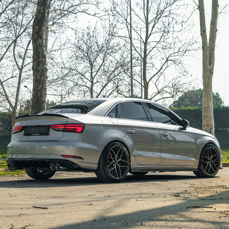 Oneway Kompletter Umbausatz passend für Audi A3 (8V) Limousine Facelift 2016-2020 (Doppelrohr links/rechts) - Schwarz glän...