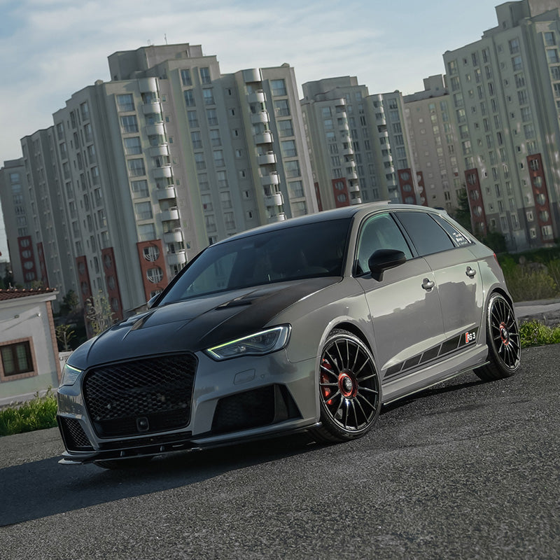 Oneway Kompletter Umbausatz passend für Audi RS3 8V Sportback 2015-2016 - Schwarz glänzend