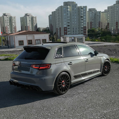 Oneway Kompletter Umbausatz passend für Audi RS3 8V Sportback 2015-2016 - Schwarz glänzend