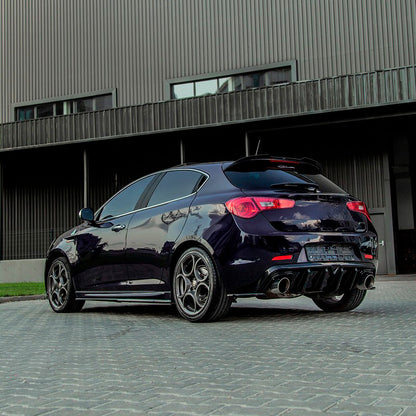 Oneway Heckdiffusor passend für Alfa Romeo Giulietta 2010-2020 - Version 2 - Schwarz glänzend