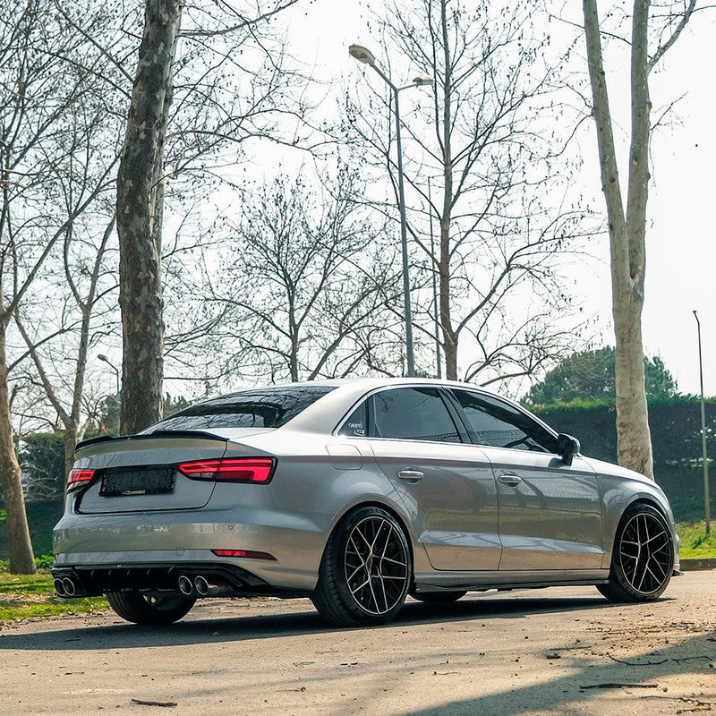 Oneway Heckdiffusor passend für Audi A3 (8V) Limousine Facelift 2016-2020 (Doppelrohr links/rechts) - Schwarz glänzend