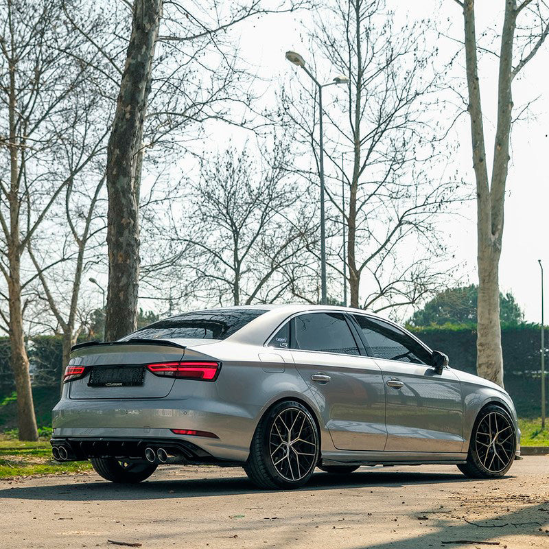 Oneway Heckdiffusor passend für Audi A3 (8V) Limousine Facelift 2016-2020 (Doppelrohr links/rechts) - Schwarz glänzend