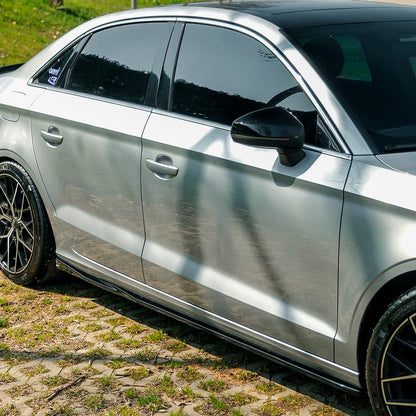 Oneway Satz Seitenschweller passend für Audi A3 (8V) Limousine Facelift 2016-2020 - Schwarz glänzend