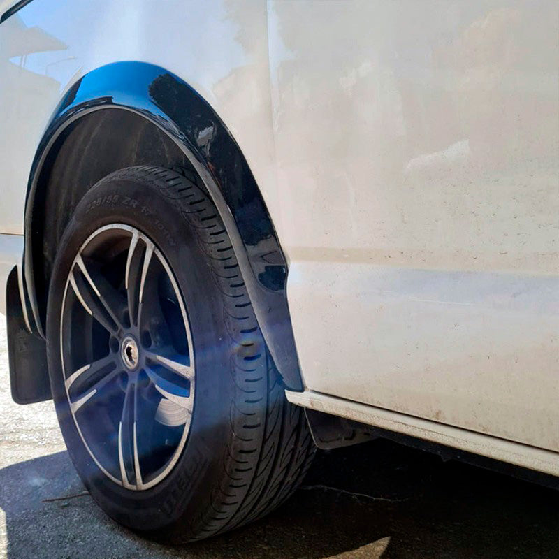 Oneway Satz Radlaufleisten passend für Volkswagen Transporter T6.1 2020-2022 (Kurzer Radstand) - Schwarz glänzend