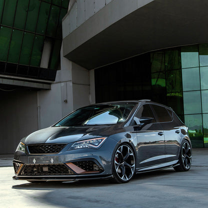 SS10.012 - Seitenschweller passend für SEAT Leon FR 2012-2019 Version 2 Hochglanz Schwarz
