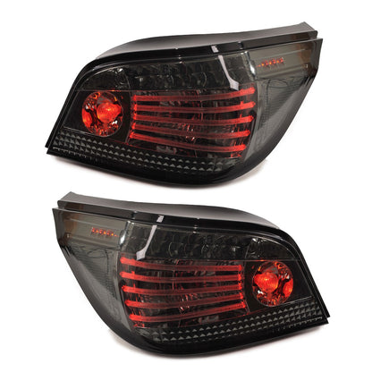 Dynamische LED Rauch Rücklichter passend für BMW 5 (E60) Limousine 2004-2007
