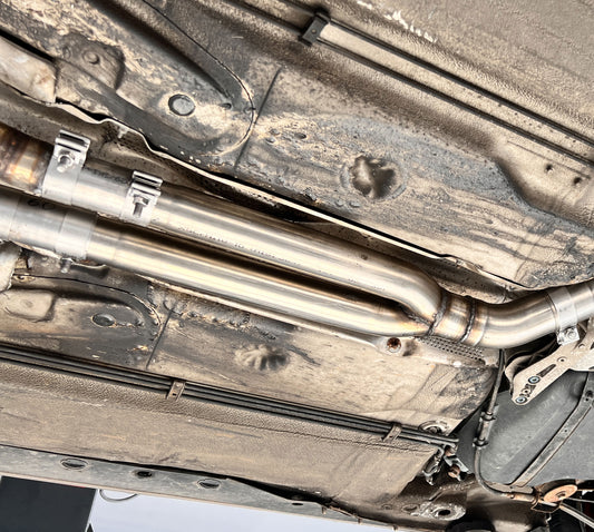 Audi S4 B5 Verbindungsrohr 76/2x70 mit Adapter 2x55 passend auf die originalen Katalysatoren